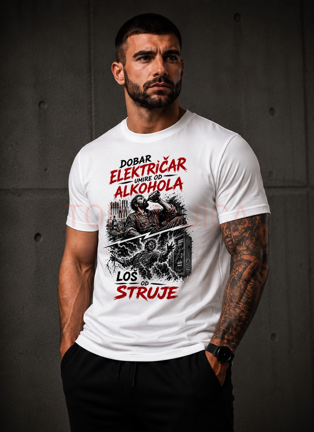 Dobar elektricar umire od alkohola, los od struje - Majica Dobar elektricar umire od alkohola majica