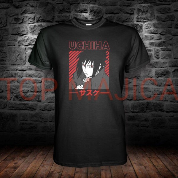 Sasuke Uchiha Naruto – Crveni manga panel sa dijagonalnim linijama majica