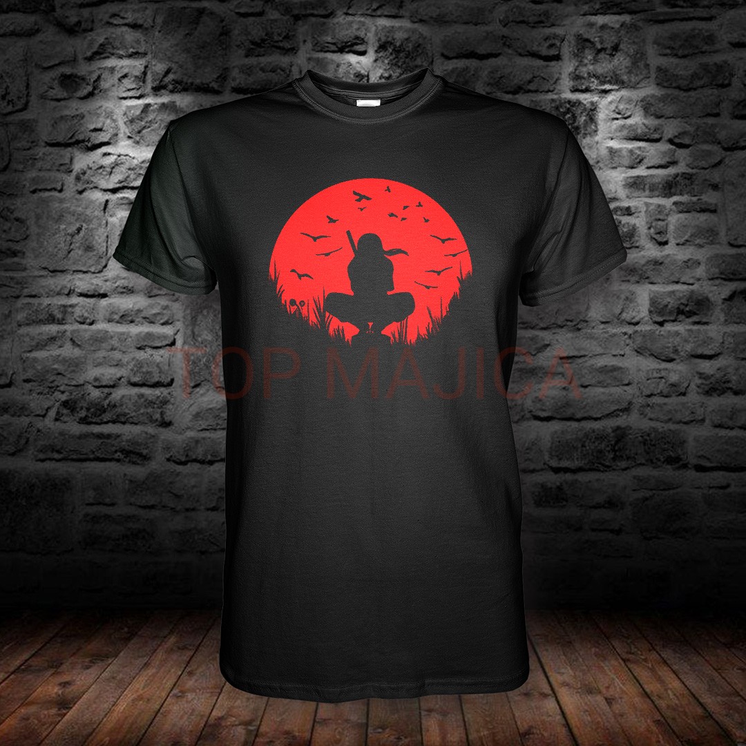 Itachi Uchiha Naruto – Silueta na stubu pred krvavim suncem majica itachi red moon