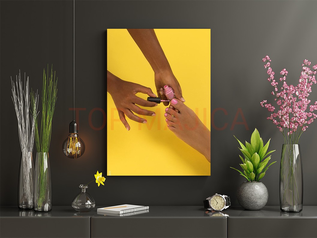 Mock up poster frame in children room,kids room,nursery mockup,b Pedikir slika za vas salon - Model 1 pedikir lakiranje