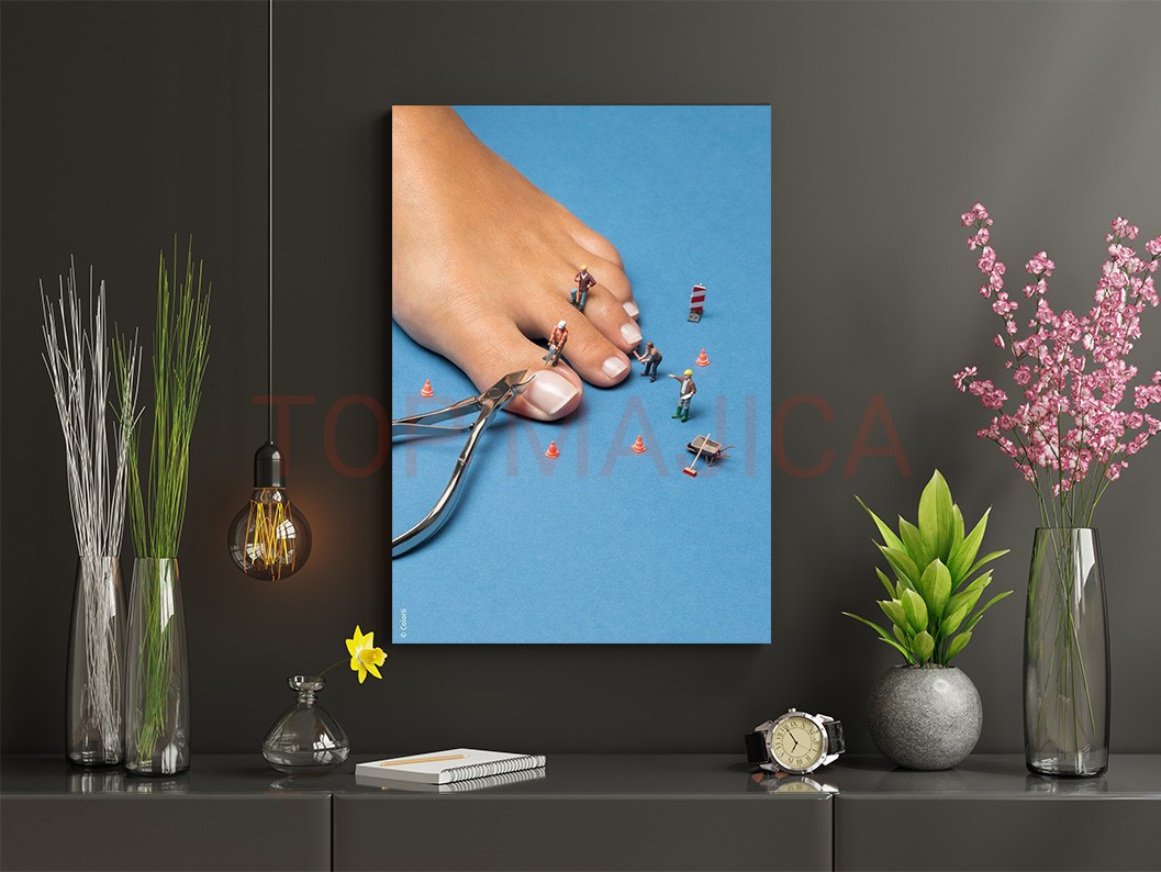 Mock up poster frame in children room,kids room,nursery mockup,b Pedikir slika za vas salon - Model 2 pedikir slika